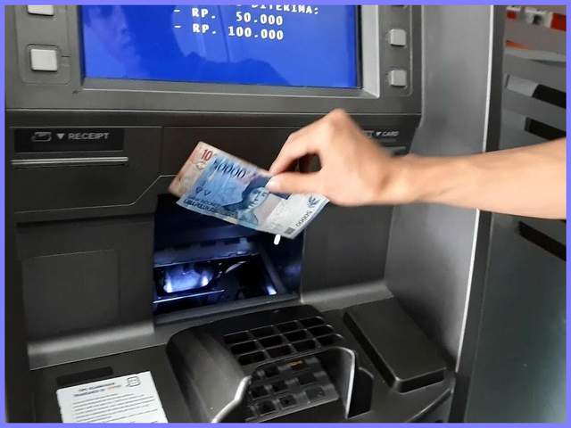 Cara Memasukkan Uang Ke ATM BCA